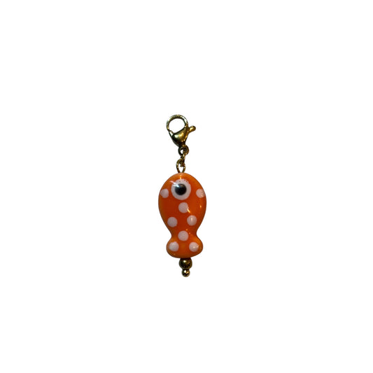 Charms poisson à pois blanc